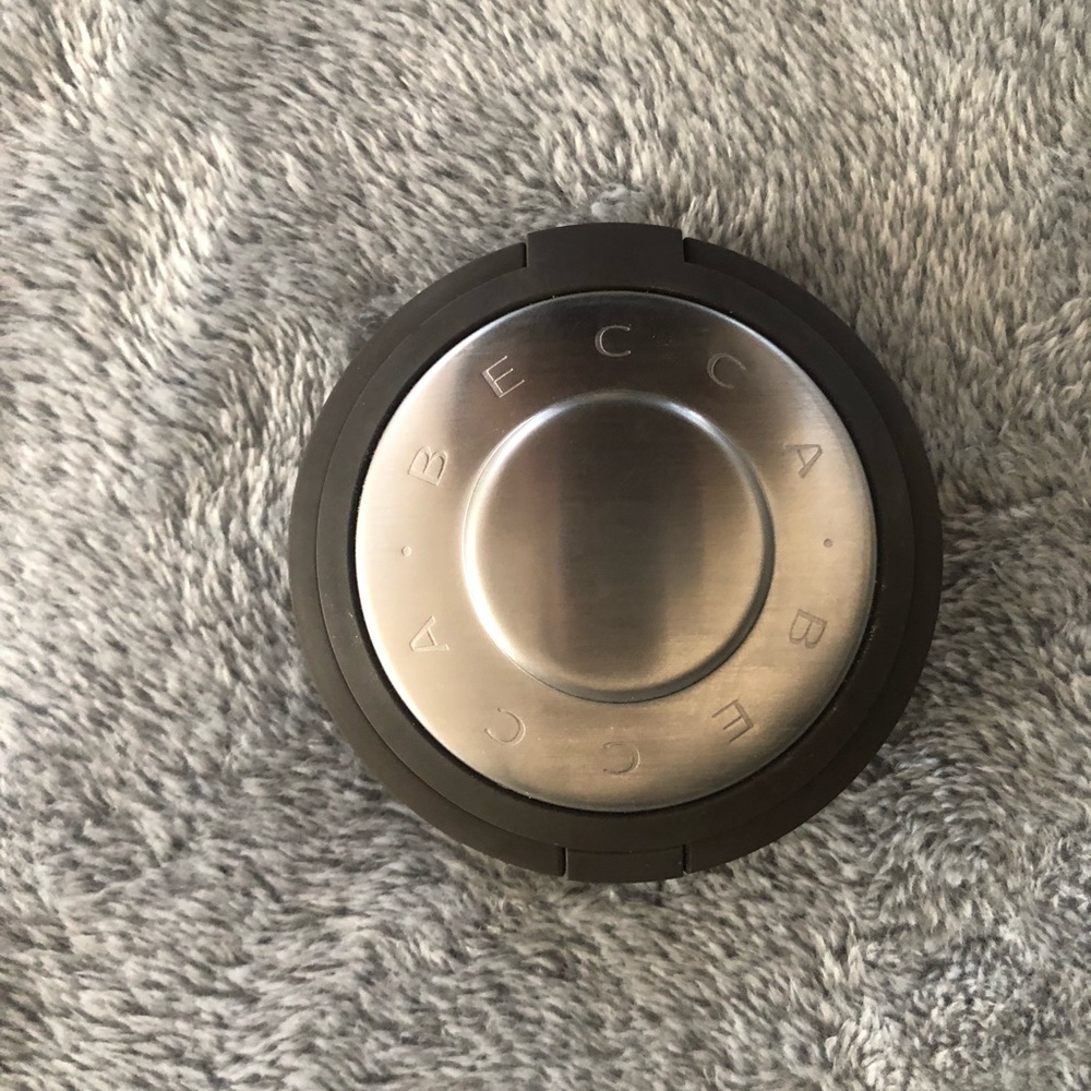 Becca Shimmering Skin Perfector